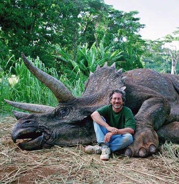 A Whole Bunch of People On FB thought Steven Spielberg Killed A Real Dinosaur